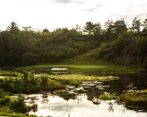 Oviinbyrd Golf and Country Club lake