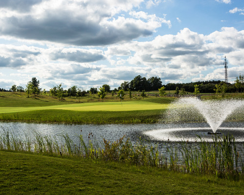 Lebovic Golf Club water feature